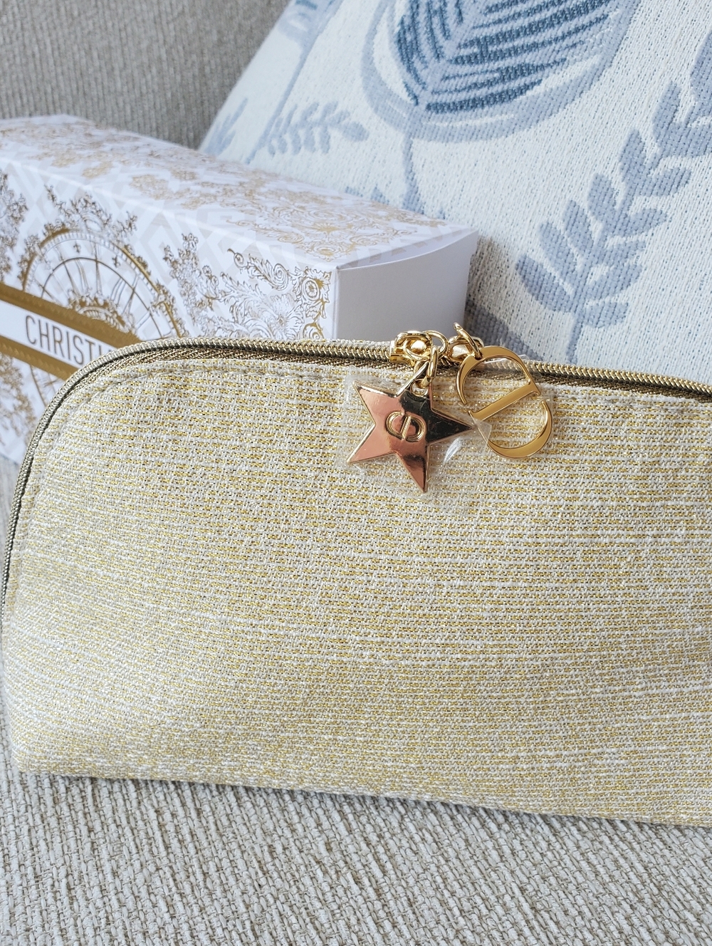 New In Box Authentic Christian Dior Gold Trousse Pouch Makeup Bag - Picture 13 of 13